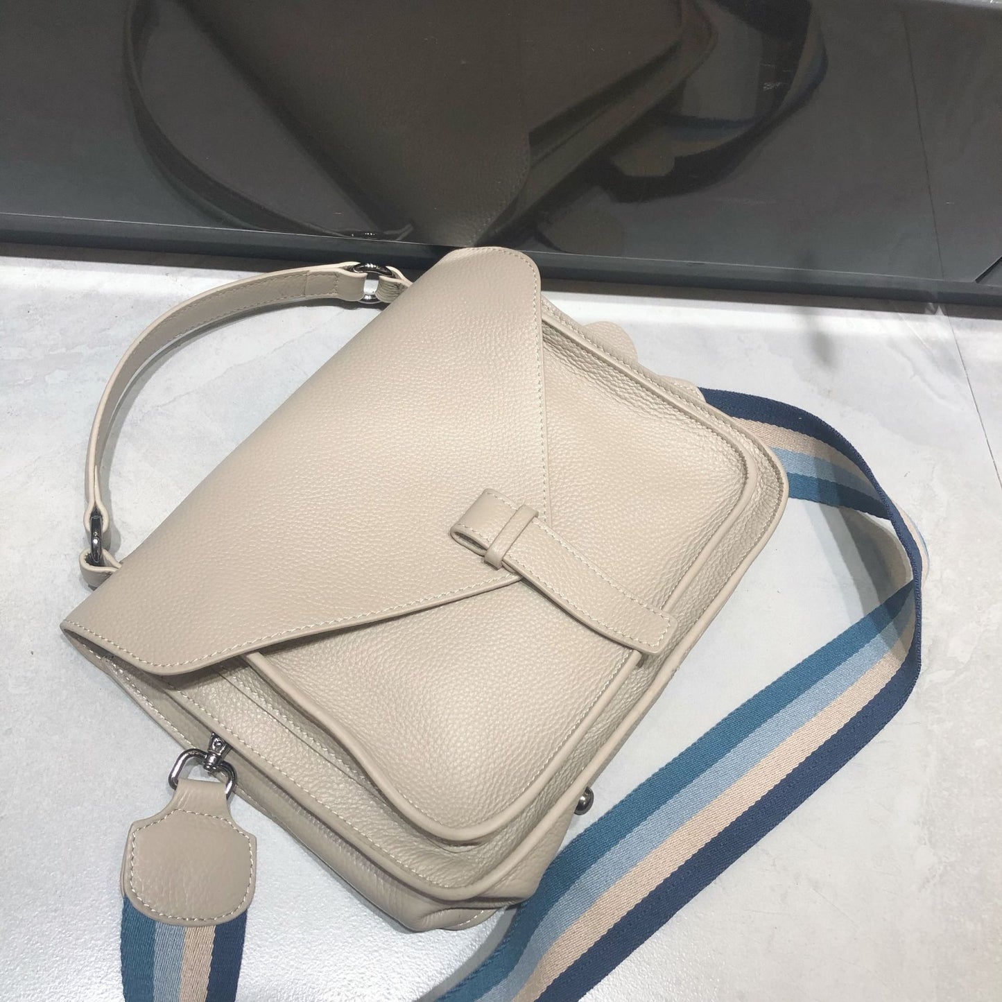 Retro Leather Messenger Bag