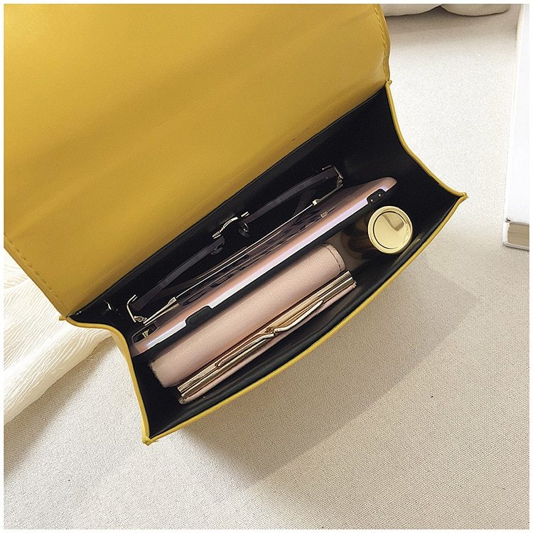 Modern Everyday Messenger