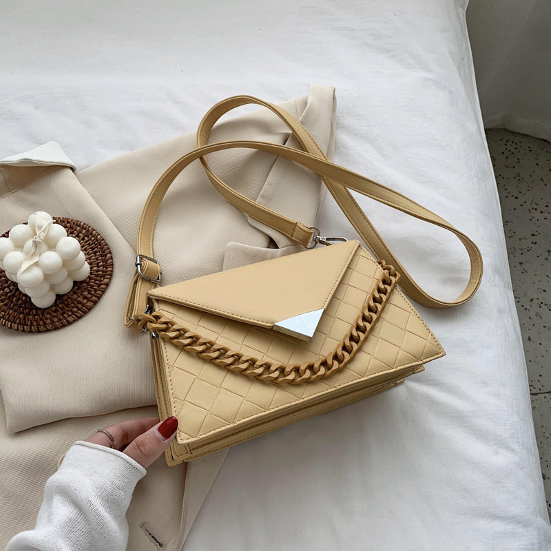 Trendy Square Messenger