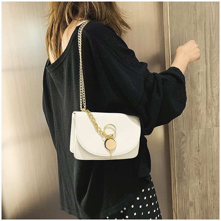 Modern Everyday Messenger