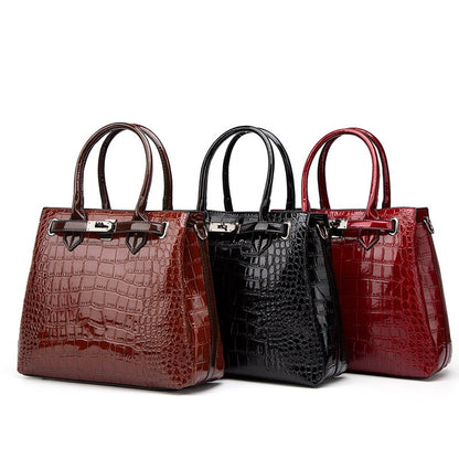 Croc-Pattern Luxury Set
