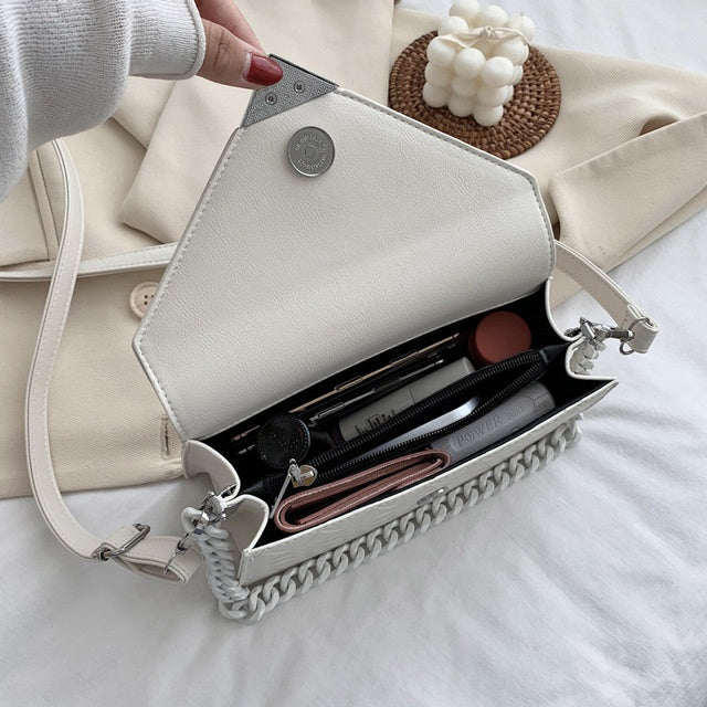 Trendy Square Messenger