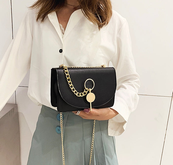 Modern Everyday Messenger